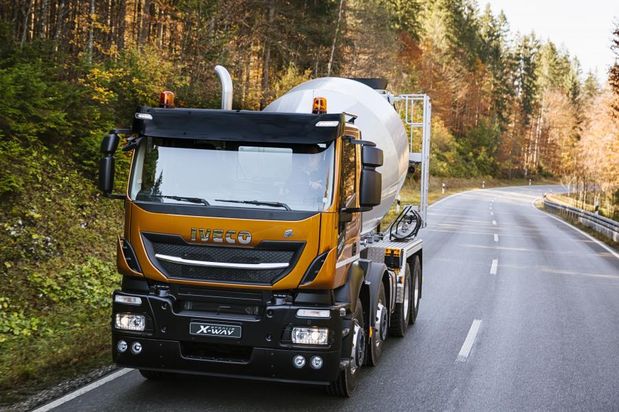  Iveco Stralis X-WAY 400SL 8x4 Mixer 2017 года  (фото 5 из 11)